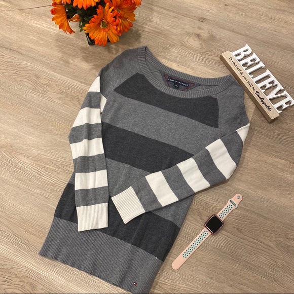 Sweater - Picture 1 of 3